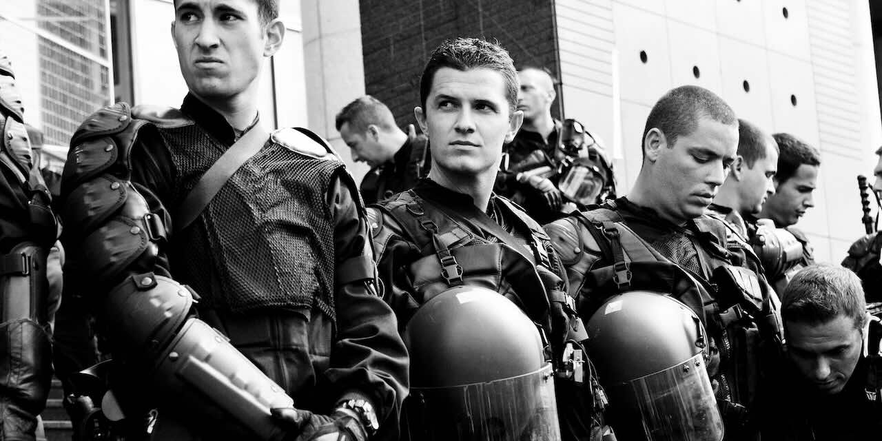 Nous méprisons les larbins de l’Etat